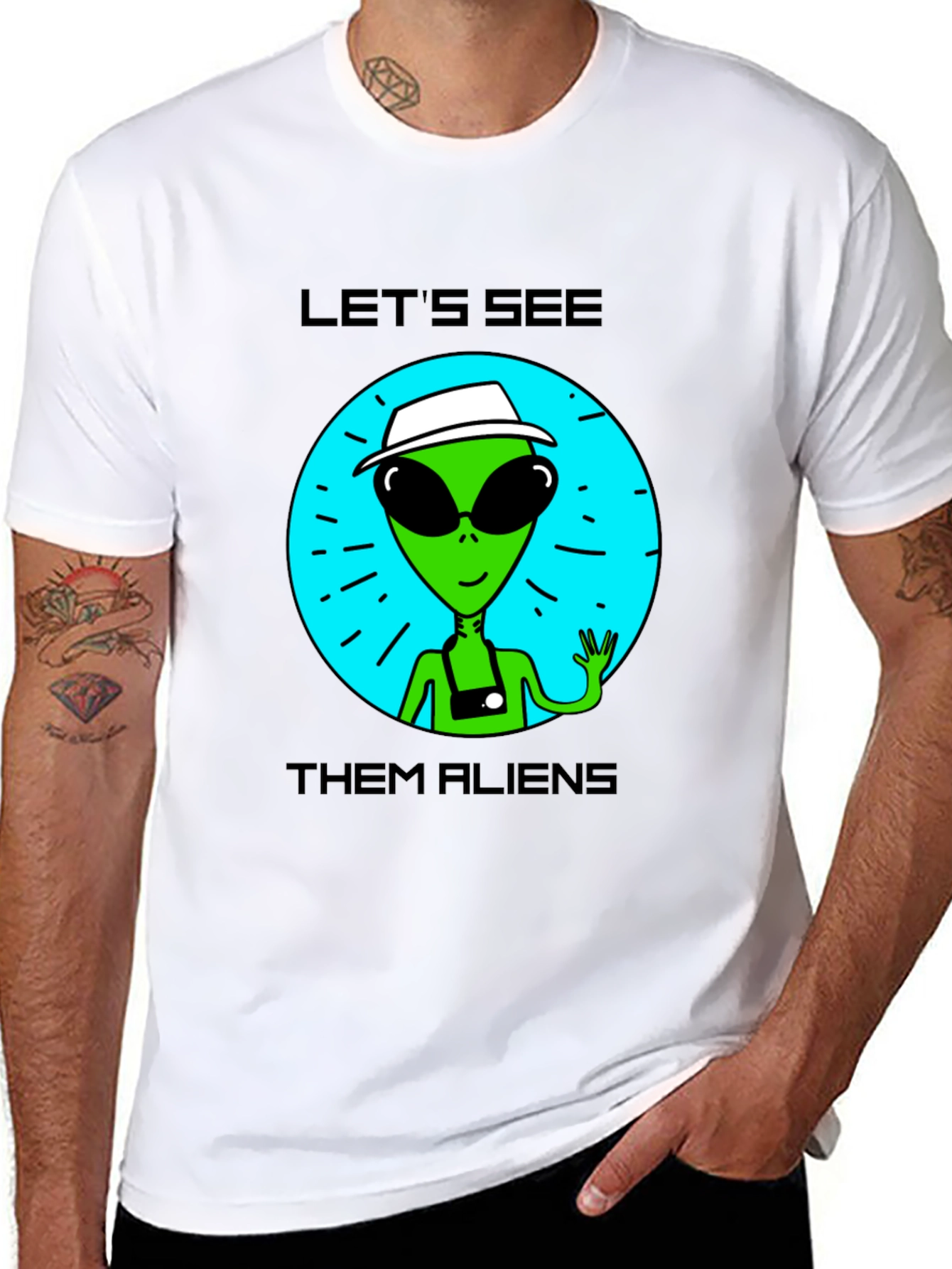 Lets See Them Aliens Graphic T-Shirt