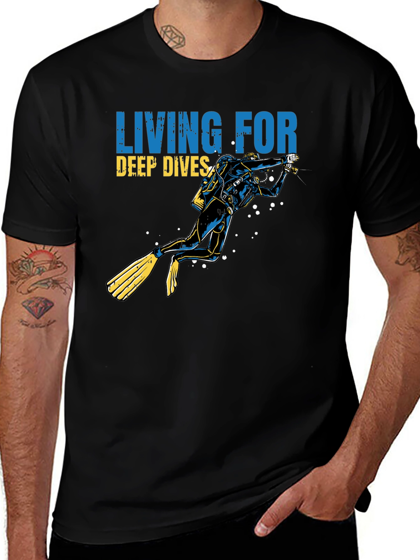 Diver Graphic T-Shirt - Living for Deep Dives