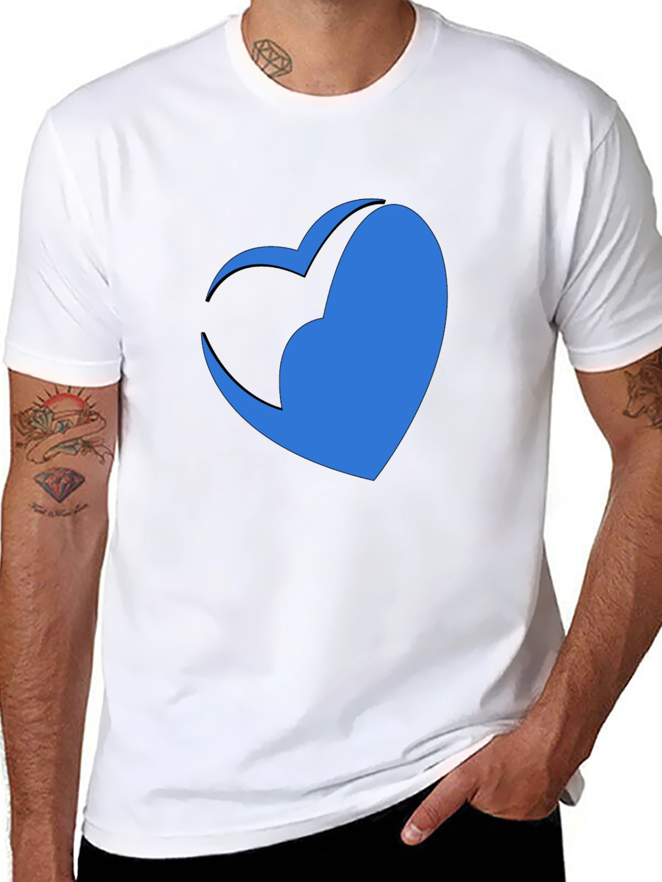 Modern Heart Graphic Tee - Stylish Casual Comfort